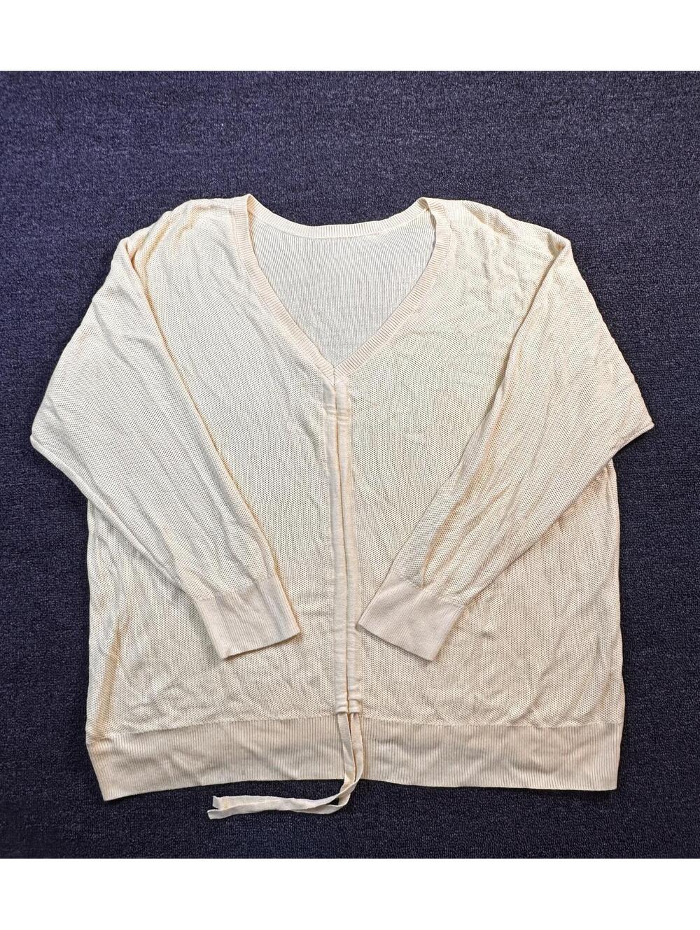 Zuda Women's 3X Light Yellow V-Neck Scruched Sweater